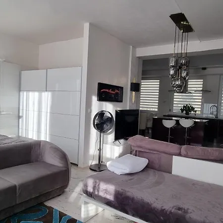 Bordo A4 V Chomutove Apartment *